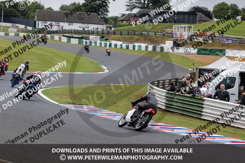 Vintage motorcycle club;eventdigitalimages;mallory park;mallory park trackday photographs;no limits trackdays;peter wileman photography;trackday digital images;trackday photos;vmcc festival 1000 bikes photographs